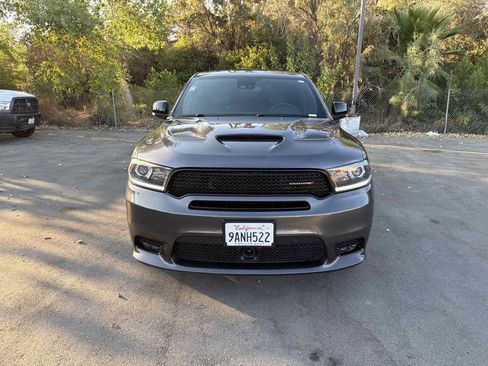 Used 2019 Dodge Durango R/T w/ Technology Group RWD image 2