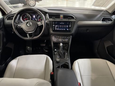 Used 2019 Volkswagen Tiguan SE w/ Panoramic Sunroof Package AWD/4WD image 25