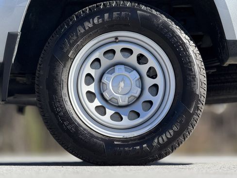 Used 2023 Chevrolet Colorado W/T w/ WT Convenience Package II image 18