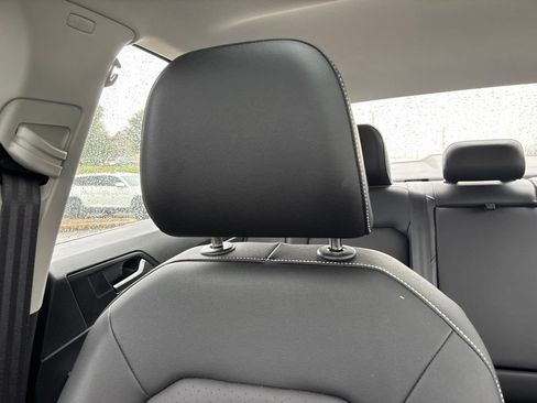 Used 2024 Volkswagen Jetta SE FWD image 23