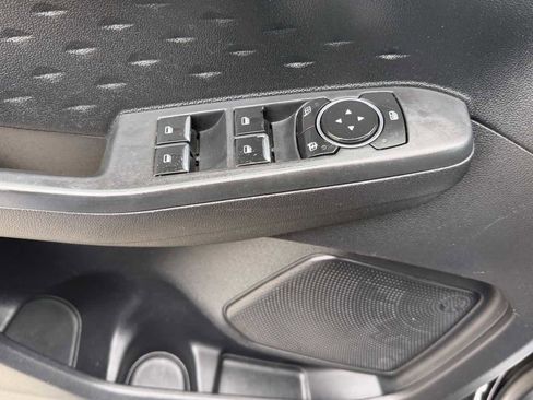 Used 2020 Ford Escape S image 12