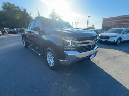 Used 2021 Chevrolet Silverado 1500 LT AWD/4WD image 2