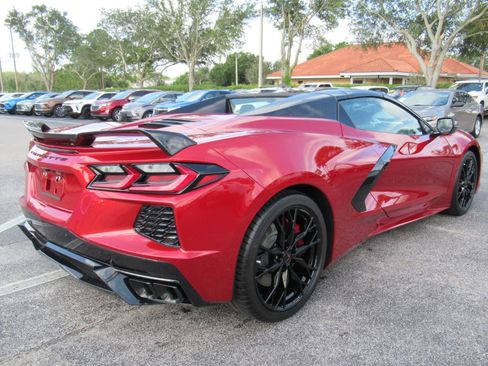 Used 2024 Chevrolet Corvette Stingray Premium Conv w/ Z51 Performance Package RWD image 7