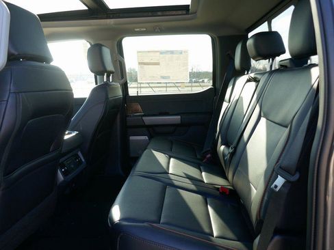 New 2026 Ford F250 Lariat w/ Black Appearance Package AWD/4WD image 13