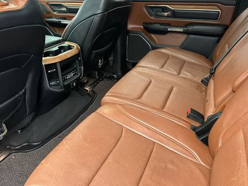 Used 2019 RAM 1500 Laramie Longhorn image 4