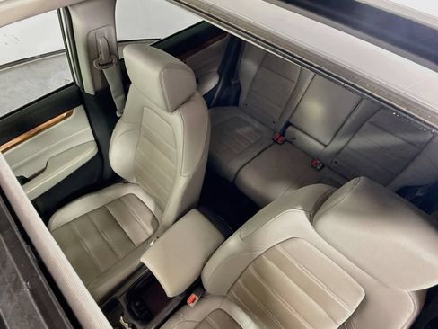 Used 2019 Honda CR-V Touring image 19