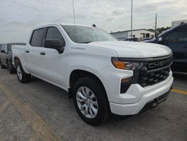 Used 2022 Chevrolet Silverado 1500 Custom AWD/4WD image 3