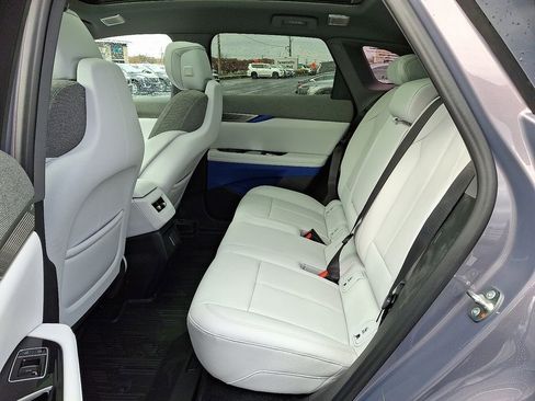 New 2026 Cadillac Optiq Luxury 1 image 5