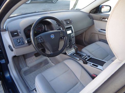 Used 2009 Volvo S40 2.4i FWD image 5
