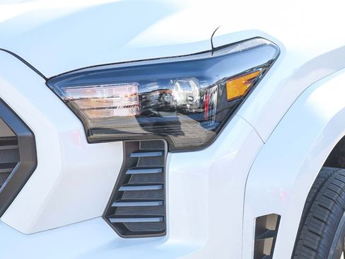 New 2025 Toyota Tacoma TRD Sport image 11