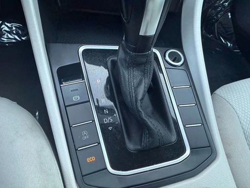 Used 2020 Volkswagen Jetta S w/ Driver Assistance Package image 20