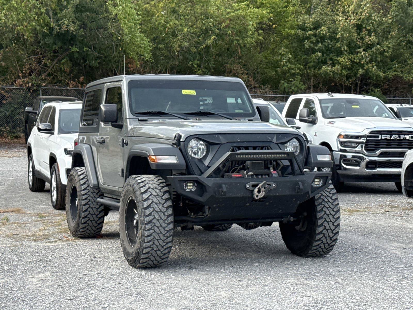 Used 2019 Jeep Wrangler Sport AWD/4WD image 3