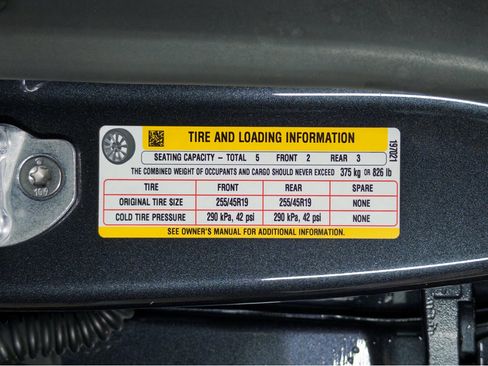 Used 2024 Tesla Model Y Long Range RWD image 28