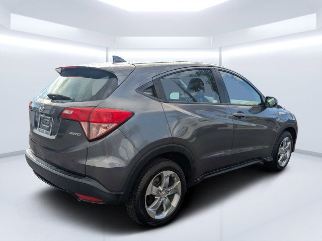 Used 2017 Honda HR-V LX image 3