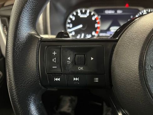 Used 2023 Nissan Rogue SV FWD image 22