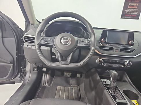Certified 2023 Nissan Altima 2.5 S FWD image 15