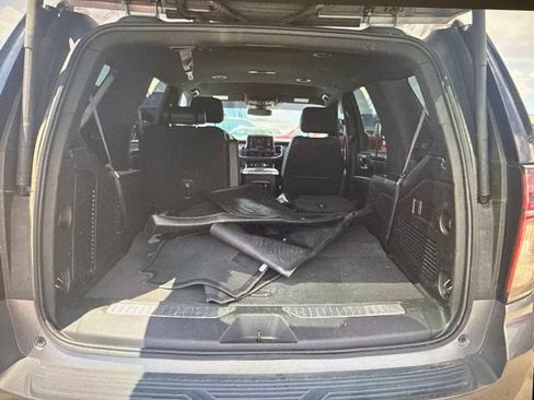 Used 2021 Chevrolet Tahoe Z71 AWD/4WD image 12