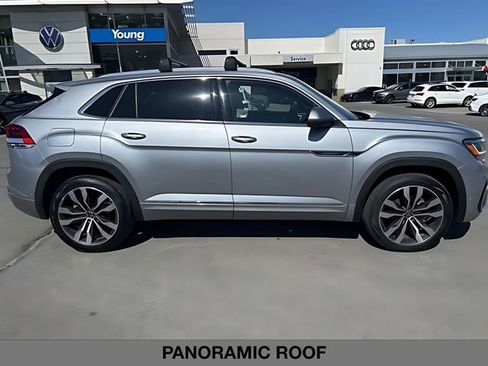 Used 2023 Volkswagen Atlas Cross Sport SEL Premium R-Line AWD/4WD image 2