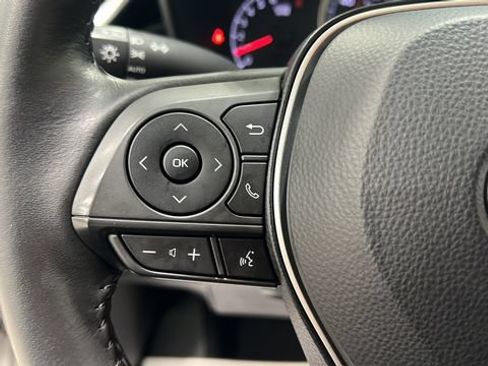 Used 2020 Toyota Corolla SE FWD image 26