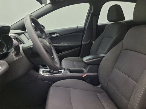 Used 2018 Chevrolet Cruze LT w/ Convenience Package FWD image 17