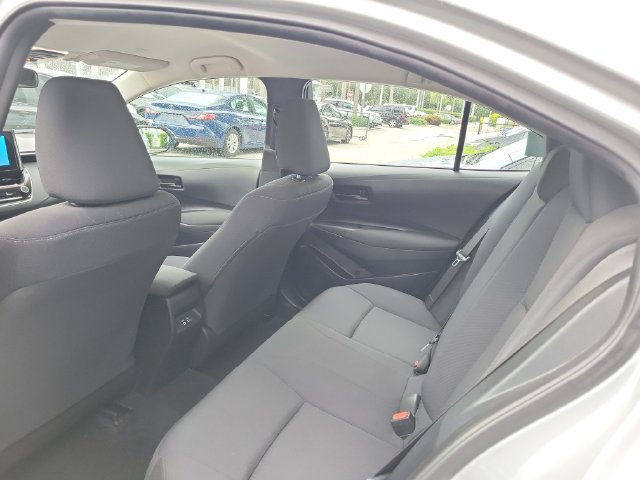 Used 2025 Toyota Corolla LE FWD image 8