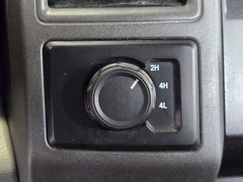 Used 2021 Ford F550 4x4 Crew Cab Super Duty w/ Power Equipment Group image 22