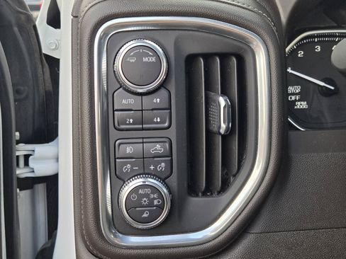 Used 2021 GMC Sierra 1500 SLT w/ SLT Convenience Package AWD/4WD image 24