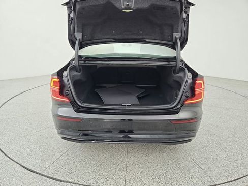 Used 2023 Volvo S60 B5 Plus w/ Climate Package image 15