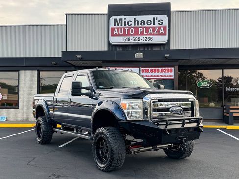 Used 2013 Ford F250 Lariat w/ Chrome Pkg AWD/4WD image 2