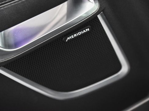 Used 2020 Jaguar E-PACE SE image 10