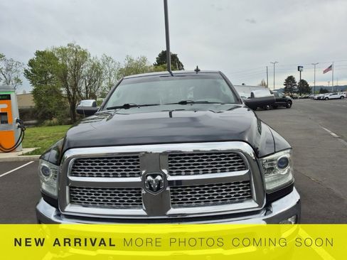 Used 2018 RAM 2500 Laramie AWD/4WD image 2