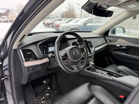 Used 2022 Volvo XC90 T6 Inscription w/ Advanced Package image 13