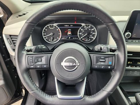 Certified 2023 Nissan Rogue SV w/ SV Premium B Package AWD/4WD image 9