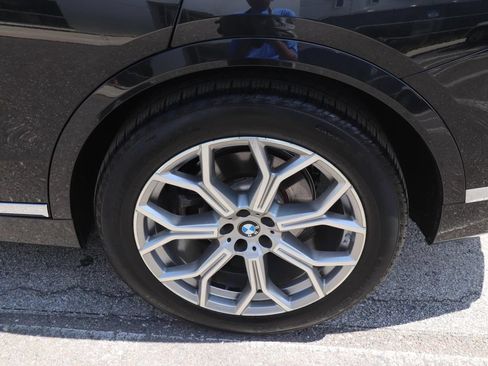 Used 2023 BMW X7 xDrive40i AWD/4WD image 23