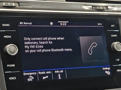 Used 2024 Volkswagen Tiguan SE R-Line image 43