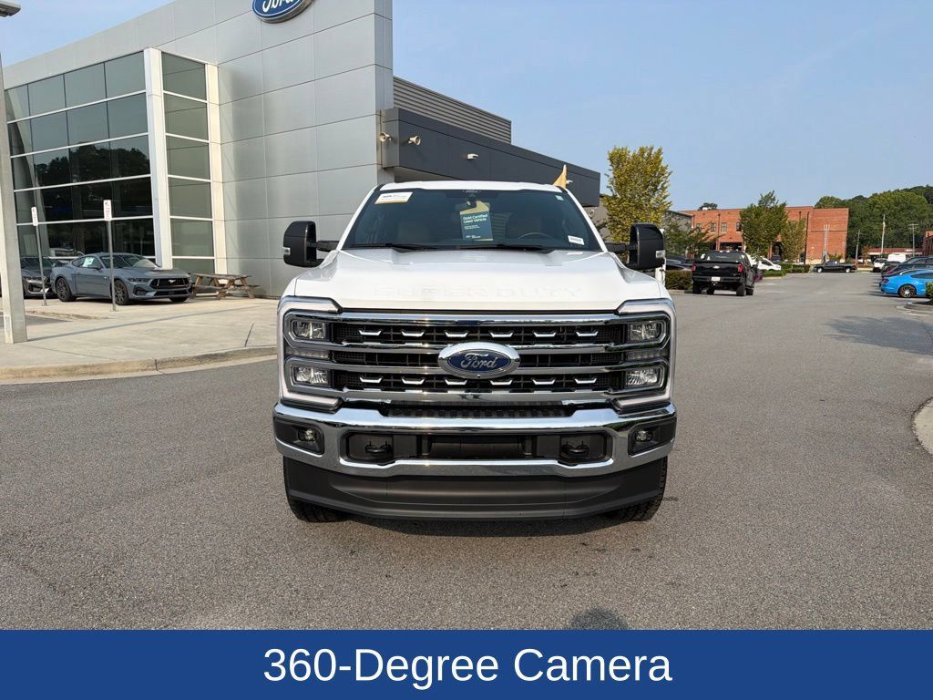 Used 2026 Ford F350 Lariat w/ FX4 Off-Road Package AWD/4WD image 3