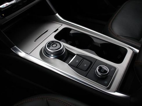 Used 2022 Ford Explorer Timberline image 19