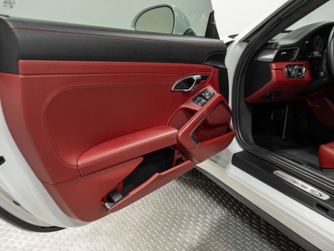 Used 2018 Porsche 911 Carrera 4S AWD/4WD image 85