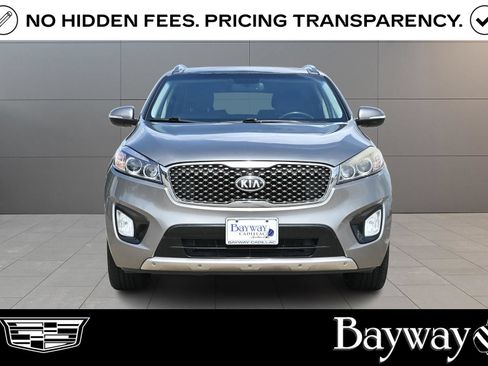 Used 2016 Kia Sorento SX FWD image 2