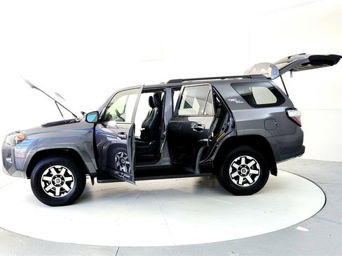 Certified 2023 Toyota 4Runner TRD Off-Road Premium image 10