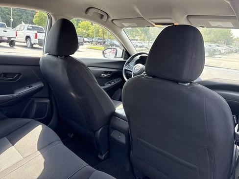 Used 2025 Nissan Sentra SV FWD image 26