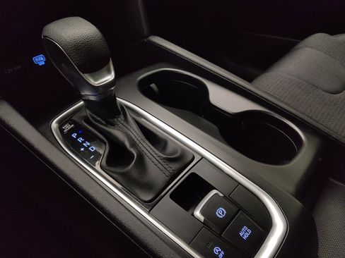 Used 2019 Hyundai Santa Fe SE FWD image 26