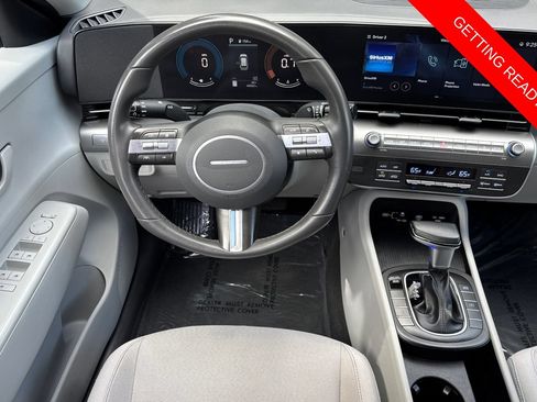 Used 2024 Hyundai Kona SEL FWD image 14