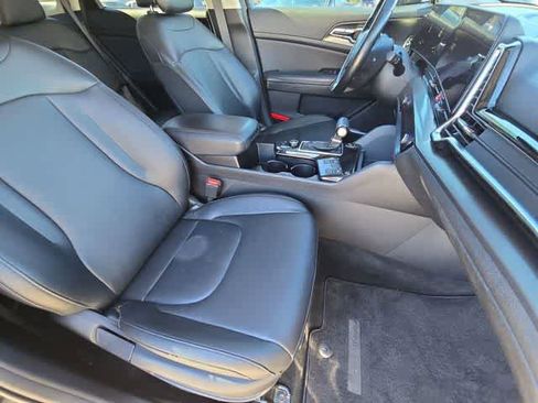 Used 2023 Kia Sportage EX image 20
