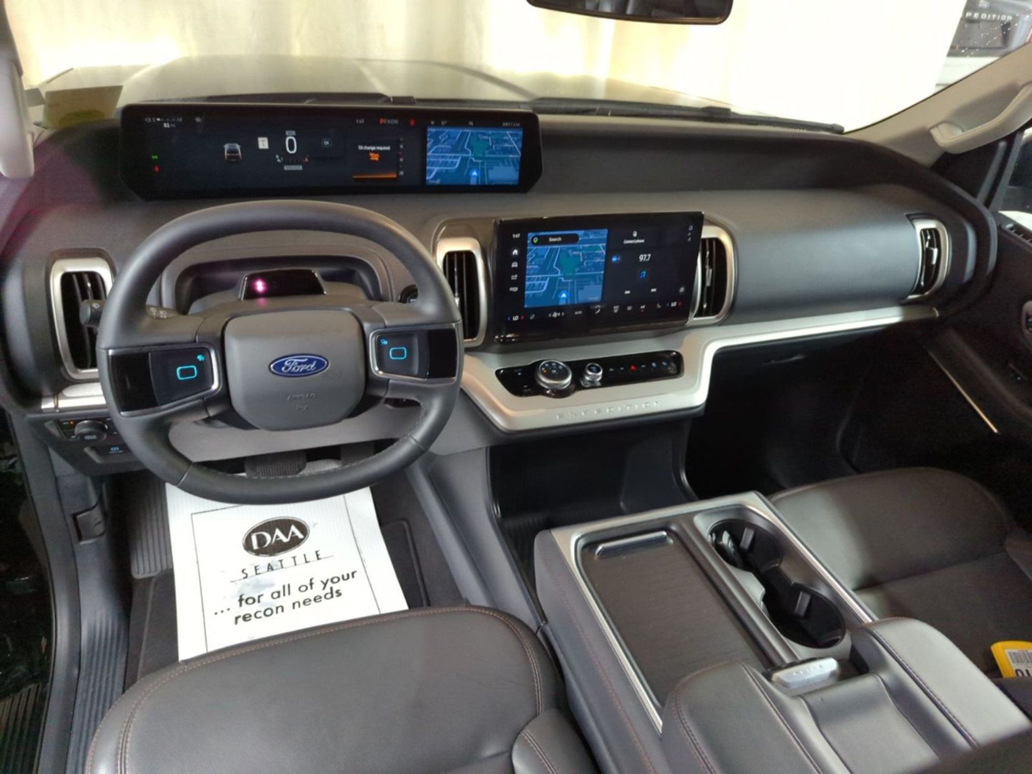 Used 2025 Ford Expedition Max Active AWD/4WD image 8