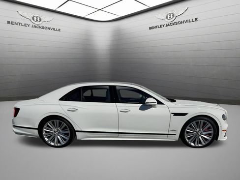 Used 2025 Bentley Flying Spur Plug-In Hybrid AWD/4WD image 7