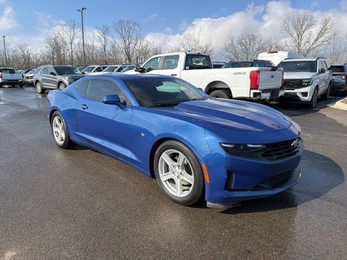 Used 2020 Chevrolet Camaro LT image 4