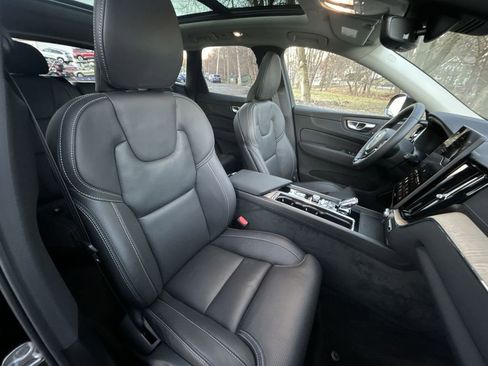 New 2026 Volvo XC60 B5 Ultra w/ Protection Package Premier image 19