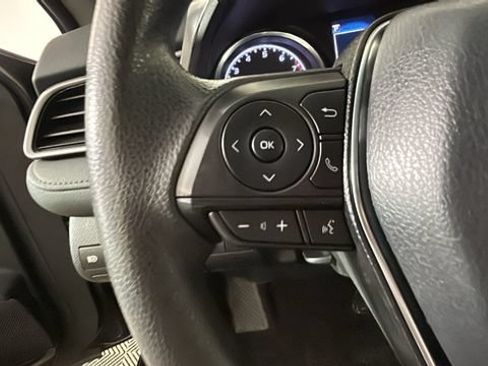 Used 2019 Toyota Camry LE FWD image 15