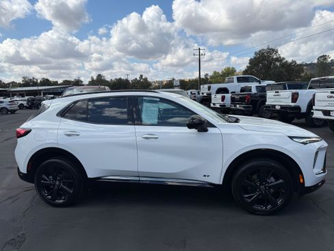 Used 2025 Buick Envision Sport Touring image 5